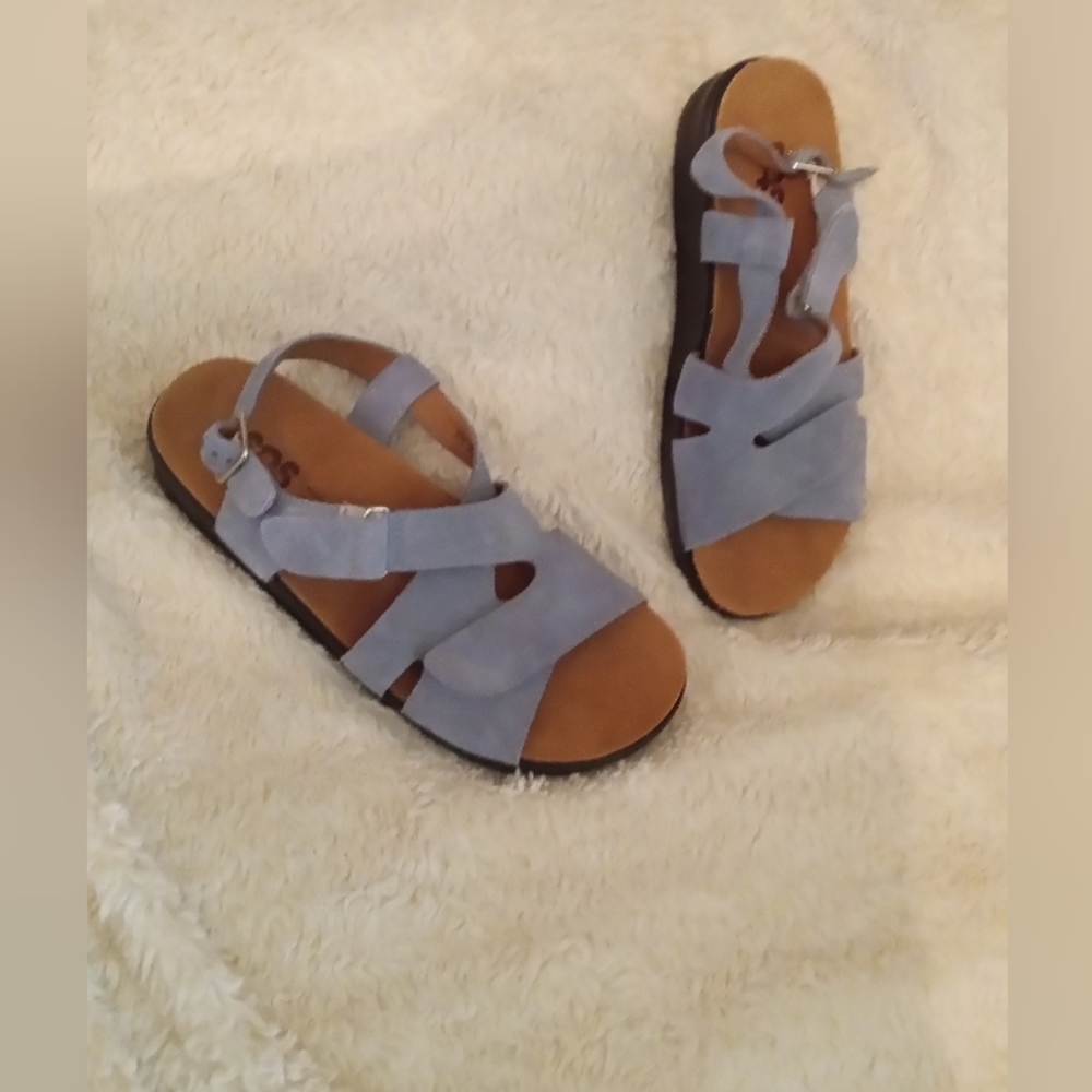 SAS Huggy Cross Strap Sandals Ladies Size 9.5